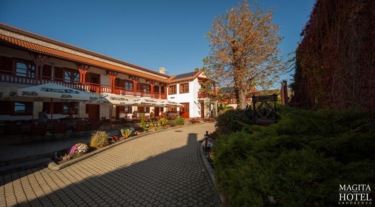 Magita Hotel Basko Luaran gambar