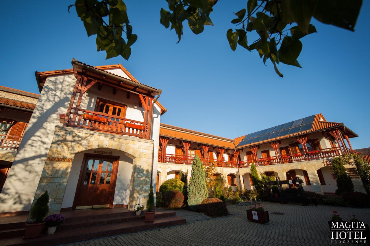 Magita Hotel Basko Luaran gambar