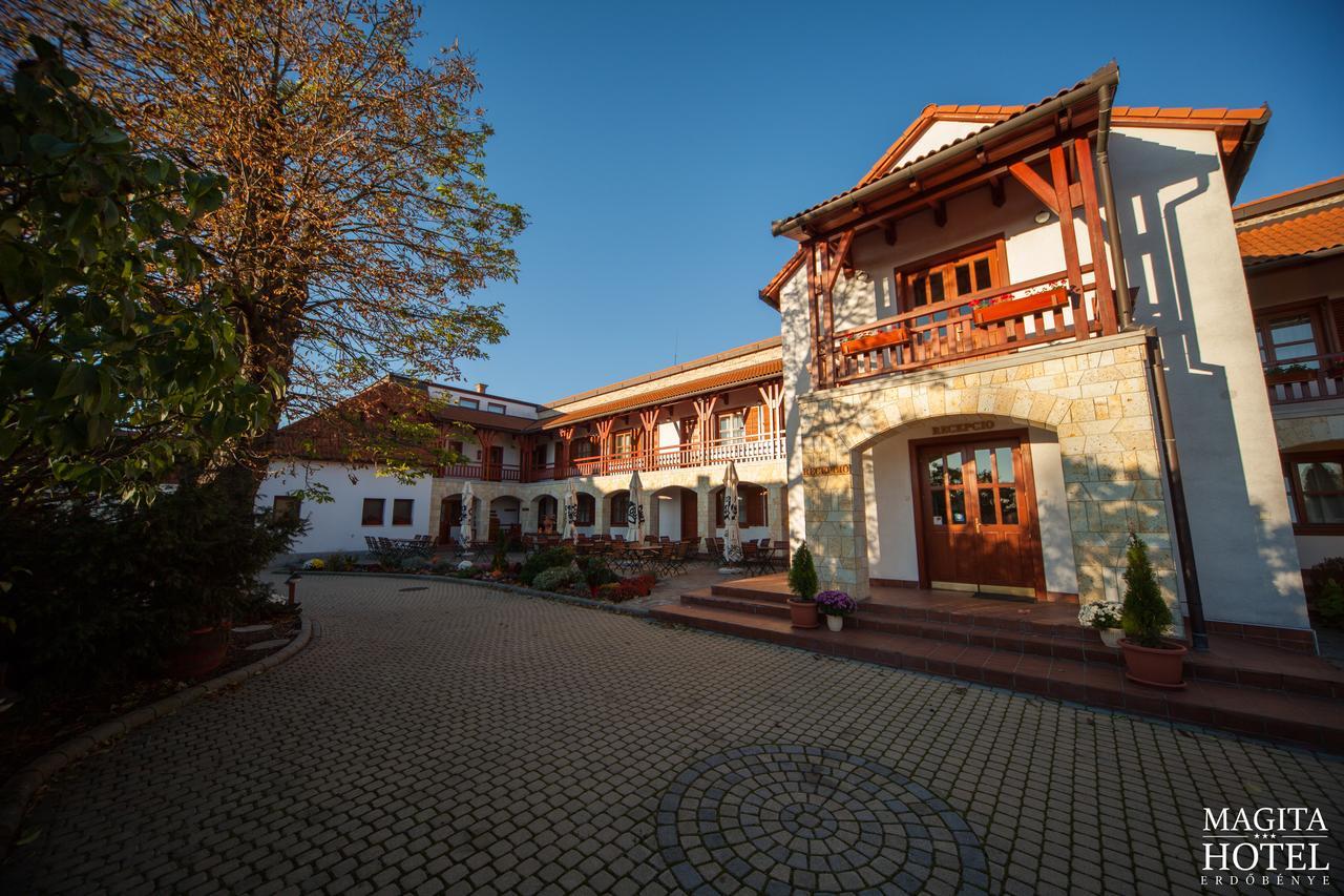 Magita Hotel Basko Luaran gambar